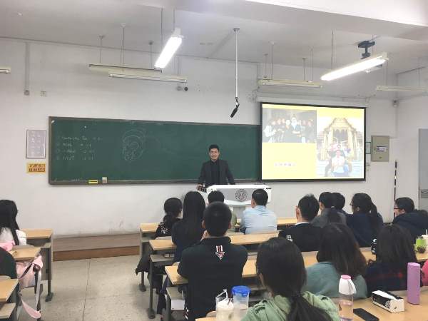 1499304591217611.jpg yl88858永利集团研究生学术周末感悟京剧艺术.jpg